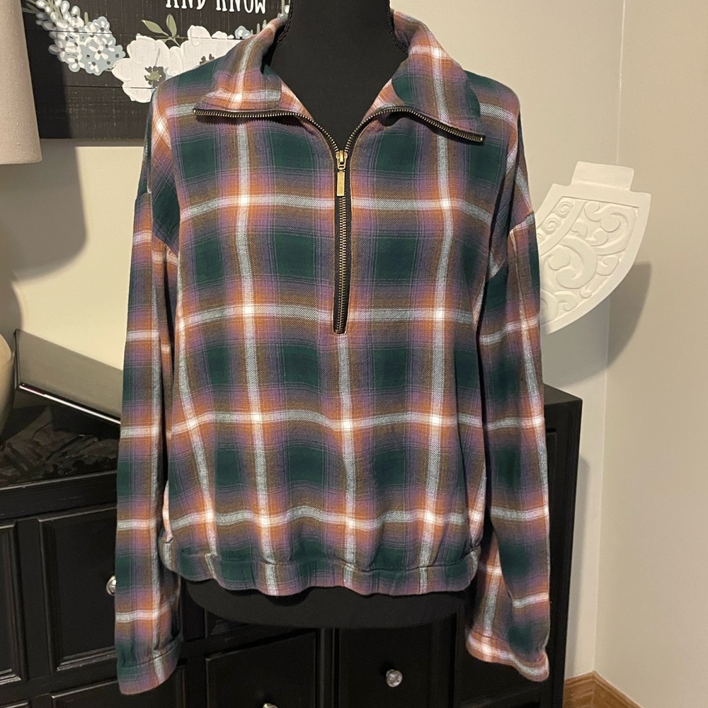 BUCKLE | Plaid zip up shirt/pullover